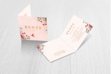 Vogel met roze bloemen Vogel met roze bloemen
